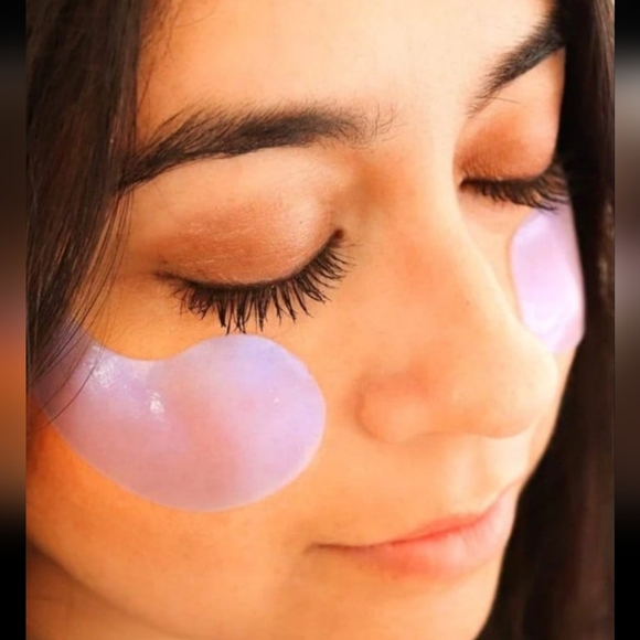 HYDRATING BLUEBERRY HYDROGEL EYE PATCH JARS - Soon Skin Care - Picture 1 of 12